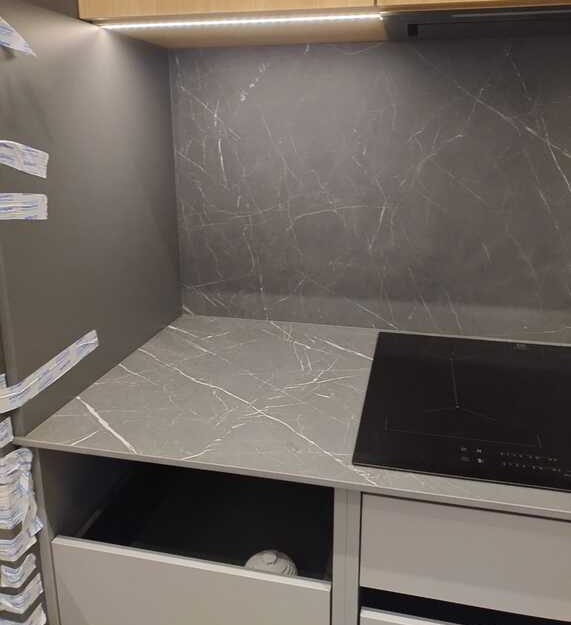 Arbeitsplatten und Wandverkleidungen aus Florim Marble Grey