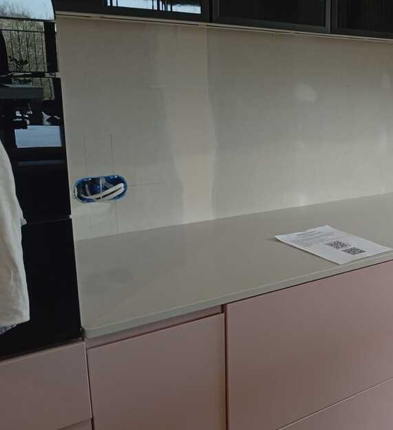 Küchenarbeitsplatten aus Konglomerat Silestone Desert Silver